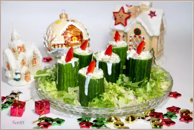 Салат мясной "новогодние игрушки, свечи и хлопушки...."