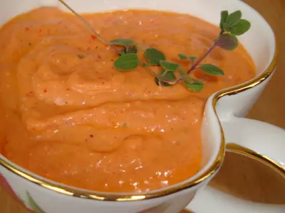 Соус сливочно-томатный, к чему хотите.