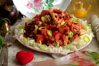 Свекольный салат с рыбой
