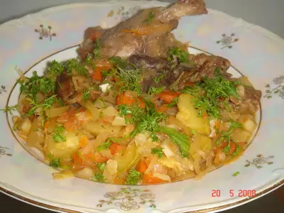 Сборное рагу из овощей и грибов с мясом нутрии