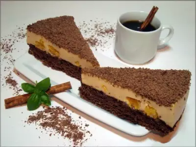 Шоколадный торт с крем-брюле и апельсиновыми вкраплениями  "на пике экстаза"...