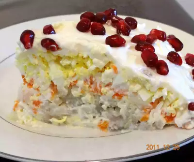 Новогодний салат "селедка под гранатовой шубкой"(мой вариант)