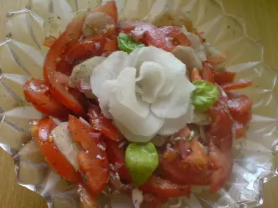 Салат из редьки "дайкон" и томатов