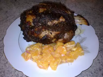 Запеченная свиная голень с апельсиновым салатом