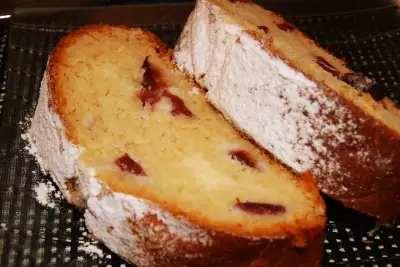 Сливовый пирог рулет с сырным кремом