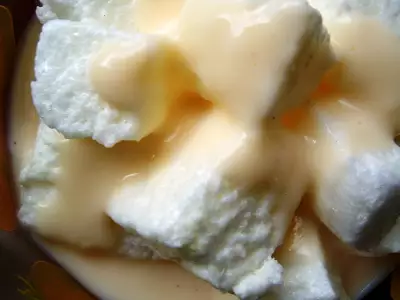 Ванильно-яичный крем-шодо с белыми облаками- madártej