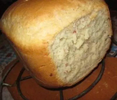 Хлеб с сыром и колбасой