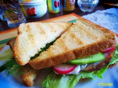 Сэндвич с домашней бужениной!))) вкусно, быстро, полезно!