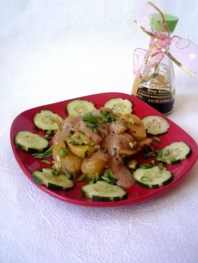 Картофельный постный салат с пикантной заправкой.