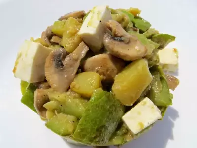 Такой салат можно приготовить только летом! салат из кабачка, грибов и брынзы