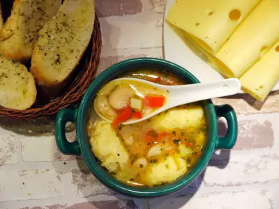 Овощной суп с манно-сырными клецками