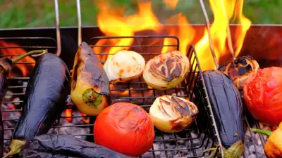 Кавсказский аджапсандал в духовке или на мангале с баклажанами, томатами и перцем