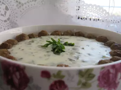Густой суп c йогуртом -"посыпанный пеплом"  (ash dough)