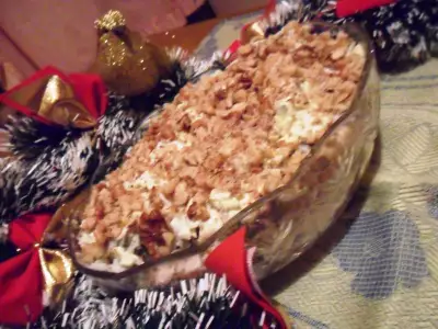 Куриный салат с орехами "рождественский"