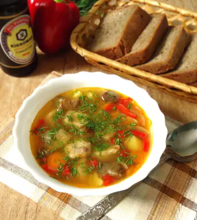 Постный овощной суп с грибами и фасолевыми клёцками