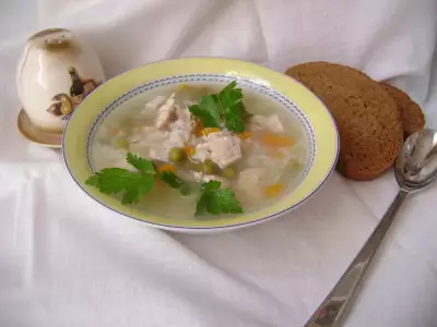 Суп с индейкой рисом и горошком глобус