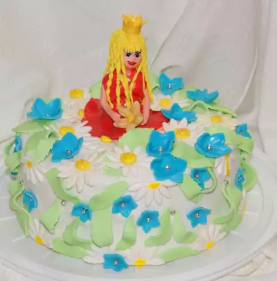 Торт принцеска на поляне медовик