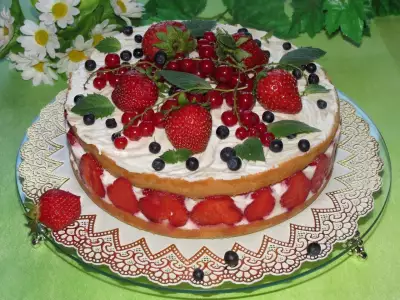 Торт "творожно - ягодное наслаждение"