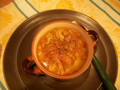 Томатный суп с куриными печенками
