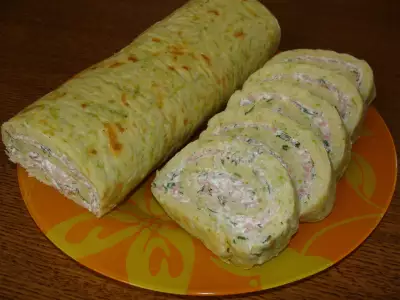 Кабачковый рулет с ветчиной и домашним сыром +рецепт сыра