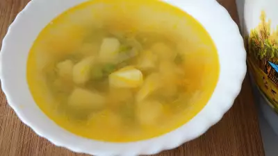 Суп постный с зеленым горошком