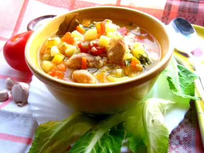Сборный овощной суп на свинине