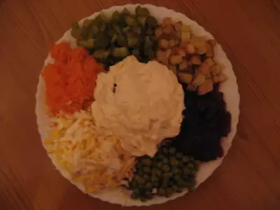 Салат разноцветный( вариант)
