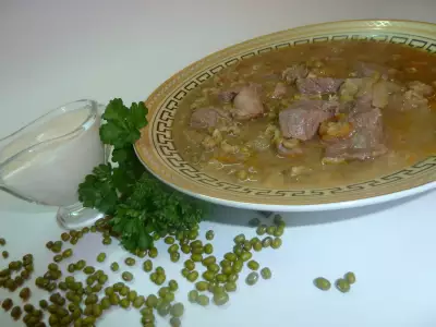 Мошова ( или узбекский национальный суп с машем и бараниной)