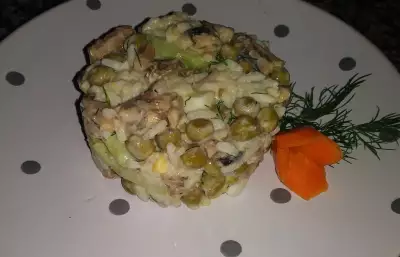 Салат "рижский" со шпротами