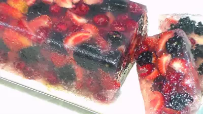 Желейный торт с ягодами. десерт без выпечки