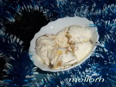 Мороженое с карамелью-ириской
