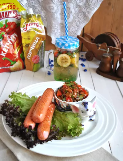 Нежный соус дип с запечёнными овощами к сосискам гриль