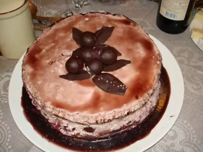 Виноградный торт с винным кремом