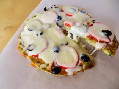 Сочная пицца за 5 минут / быстрый рецепт пиццы на сковороде