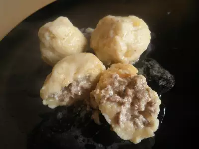 Картофельные ньокки, фаршированные мясом