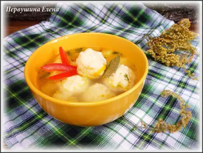 Куриный суп с сырно-рисовыми клецками