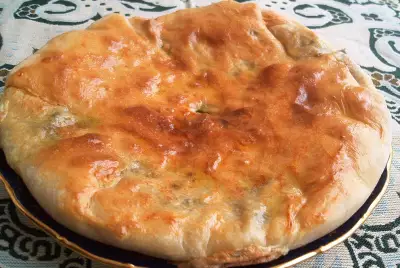 Осетинский пирог с сыром и свекольными листьями