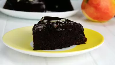Шоколадный кекс-пудинг с шоколадным соусом