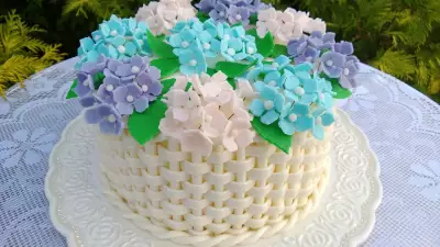 Торт "корзина с цветами"