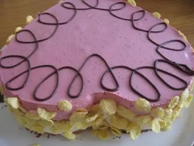 Торт "клубничное сердце"