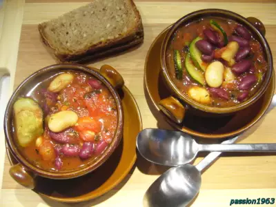 Густой фасолевый суп по-марсельски (быстрый сытный ужин)