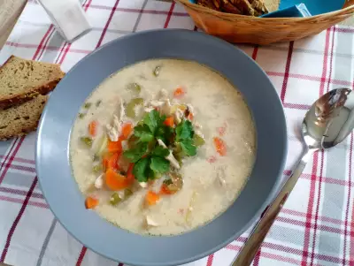 Бельгийский куриный суп гентский ватерзой.