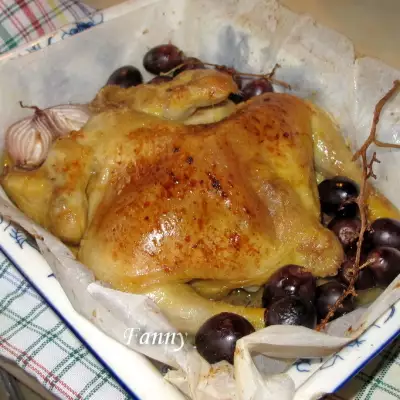 Цыпленок, запеченный с виноградом