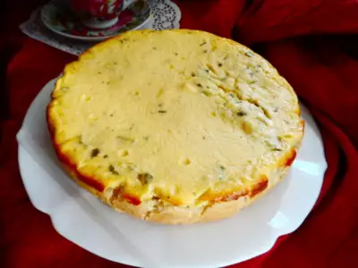 Луковый пирог с сыром.