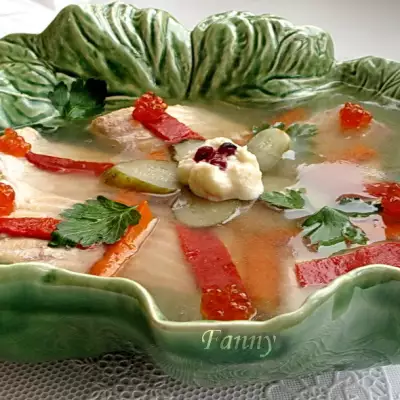 Судачьи заливные филейчики с овощами, зеленью, хреном и лососевой икрой