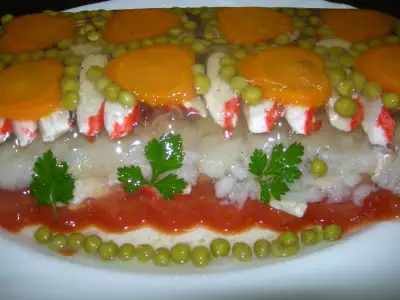 Рыбное заливное с  томатным соком