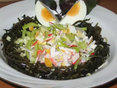 Гнёздышко салат с морской капустой