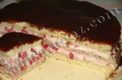 Творожно-ягодный торт