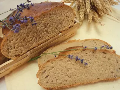 Венский хлеб с лавандой.