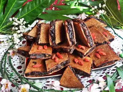 Ржаное пирожное с сухофруктами (постное)